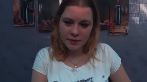 Snapshot of alisiakiss_ chatting on December 19, 2024, 10:34 am Alisia online show from December 19, 2024, 10:34 am