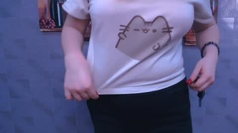 Snapshot of alisiakiss_ chatting on December 21, 2024, 10:39 am Alisia online show from December 21, 2024, 10:39 am