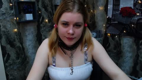 Snapshot of alisiakiss_ chatting on December 28, 2024, 10:25 am Alisia online show from December 28, 2024, 10:25 am