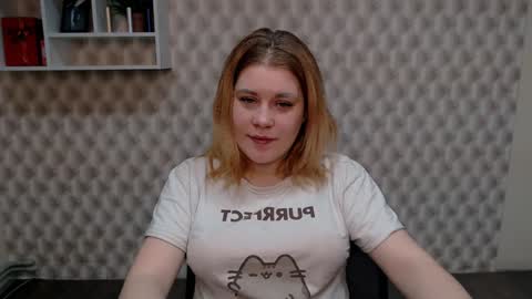 Snapshot of alisiakiss_ chatting on January 5, 2025, 10:32 am Alisia online show from January 5, 2025, 10:32 am