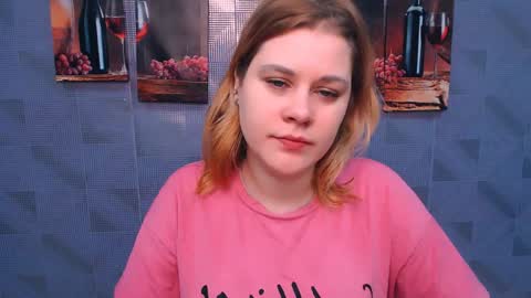 Snapshot of alisiakiss_ chatting on January 16, 2025, 7:17 am Alisia online show from January 16, 2025, 7:17 am