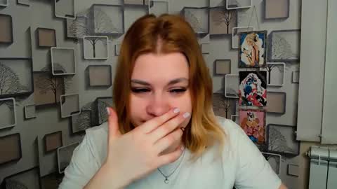 Snapshot of alisiakiss_ chatting on February 13, 2025, 7:24 am Alisia online show from February 13, 2025, 7:24 am