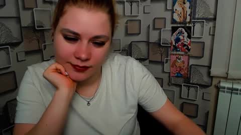 Snapshot of alisiakiss_ chatting on February 13, 2025, 10:34 am Alisia online show from February 13, 2025, 10:34 am