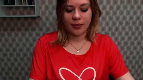 Snapshot of alisiakiss_ chatting on February 20, 2025, 7:55 am Alisia online show from February 20, 2025, 7:55 am