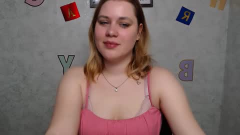 Snapshot of alisiakiss_ chatting on March 12, 2025, 10:26 am Alisia online show from March 12, 2025, 10:26 am