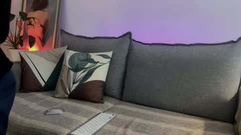 Snapshot of all7sin chatting on February 8, 2026, 5:27 pm Alice John online show from February 8, 2026, 5:27 pm