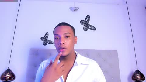 Snapshot of allan_ghersi02 chatting on December 2, 2024, 9:02 am Angel online show from December 2, 2024, 9:02 am