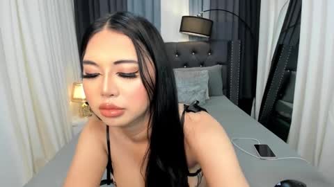 Snapshot of allison_maive chatting on February 16, 2025, 11:05 pm Allison online show from February 16, 2025, 11:05 pm