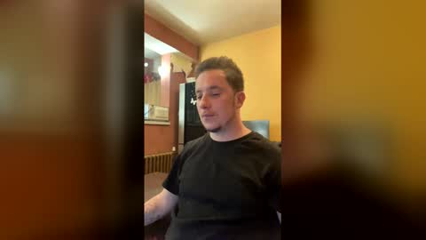 Snapshot of alolanmonke chatting on December 3, 2025, 11:14 pm alolanmonke online show from December 3, 2025, 11:14 pm