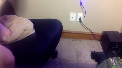 Snapshot of alongwhitedick chatting on September 9, 2025, 5:34 pm ALongwhitedick online show from September 9, 2025, 5:34 pm