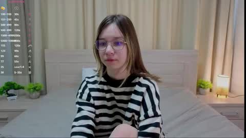 Snapshot of aloreanna chatting on March 3, 2026, 5:57 am Alorenna online show from March 3, 2026, 5:57 am