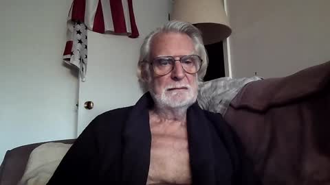 Snapshot of alphauniform chatting on January 10, 2025, 3:16 pm AlphaUniform online show from January 10, 2025, 3:16 pm