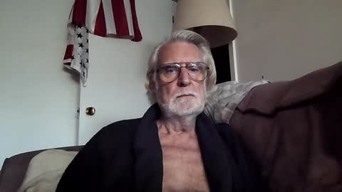 Snapshot of alphauniform chatting on January 10, 2025, 6:17 pm AlphaUniform online show from January 10, 2025, 6:17 pm