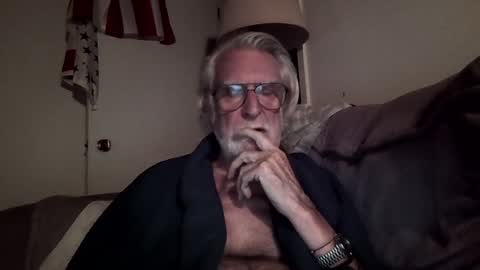 Snapshot of alphauniform chatting on January 10, 2025, 11:08 pm AlphaUniform online show from January 10, 2025, 11:08 pm