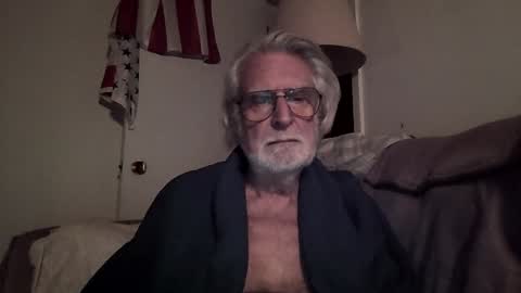 Snapshot of alphauniform chatting on January 12, 2025, 12:49 am AlphaUniform online show from January 12, 2025, 12:49 am