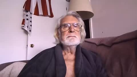 Snapshot of alphauniform chatting on February 11, 2025, 5:50 pm AlphaUniform online show from February 11, 2025, 5:50 pm