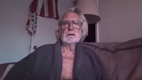 Snapshot of alphauniform chatting on February 21, 2025, 12:28 pm AlphaUniform online show from February 21, 2025, 12:28 pm