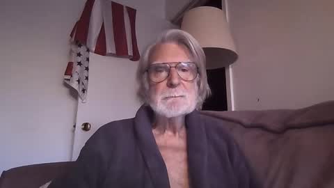 Snapshot of alphauniform chatting on March 1, 2025, 12:34 pm AlphaUniform online show from March 1, 2025, 12:34 pm