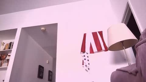 Snapshot of alphauniform chatting on September 16, 2025, 3:35 pm AlphaUniform online show from September 16, 2025, 3:35 pm