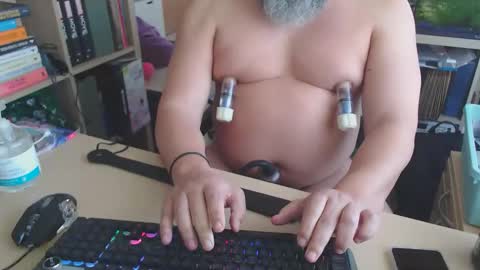 Snapshot of alpistesub chatting on November 25, 2025, 12:05 pm alpistesub online show from November 25, 2025, 12:05 pm