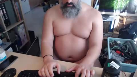 Snapshot of alpistesub chatting on February 17, 2026, 9:39 am alpistesub online show from February 17, 2026, 9:39 am