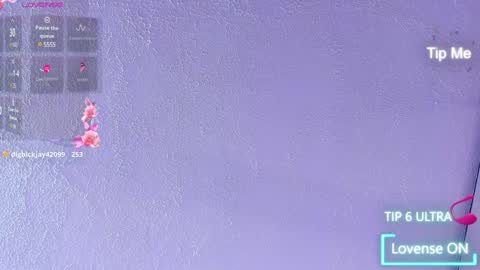 Snapshot of alys_molly chatting on December 13, 2024, 2:16 pm sopie online show from December 13, 2024, 2:16 pm