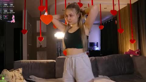 Snapshot of amanda_sayhey chatting on February 15, 2026, 4:31 am online show from February 15, 2026, 4:31 am