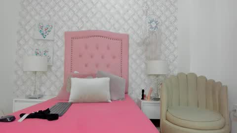 Snapshot of amber__ferrera chatting on December 20, 2025, 7:43 pm amber ferrera online show from December 20, 2025, 7:43 pm