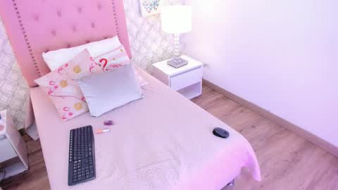 Snapshot of amber__ferrera chatting on February 14, 2026, 7:43 pm amber ferrera online show from February 14, 2026, 7:43 pm