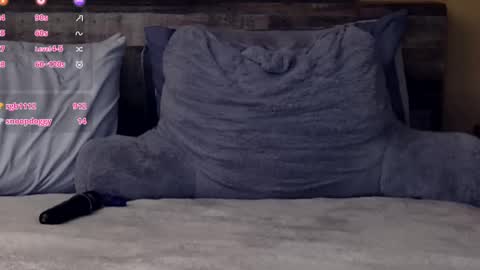 Snapshot of amberdawnn23 chatting on December 18, 2024, 3:15 am Amber Dawnn online show from December 18, 2024, 3:15 am