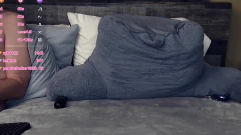 Snapshot of amberdawnn23 chatting on February 1, 2025, 4:35 am Amber Dawnn online show from February 1, 2025, 4:35 am