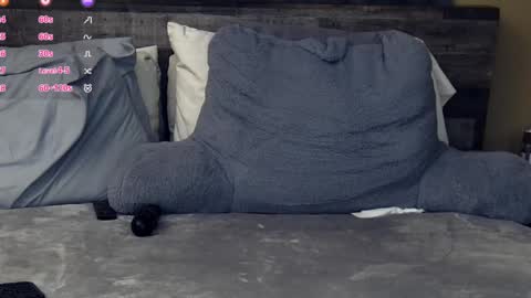 Snapshot of amberdawnn23 chatting on February 4, 2025, 2:17 am Amber Dawnn online show from February 4, 2025, 2:17 am