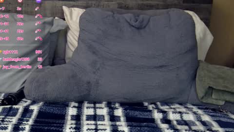 Snapshot of amberdawnn23 chatting on February 15, 2025, 4:36 am Amber Dawnn online show from February 15, 2025, 4:36 am