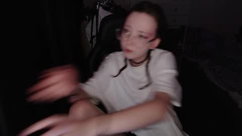 Amelia online show from November 25, 2025, 1:38 am