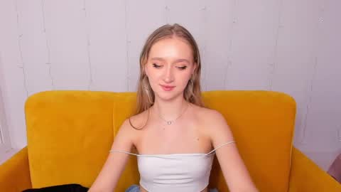 Snapshot of ameliawise chatting on February 8, 2025, 11:44 am ameliawise online show from February 8, 2025, 11:44 am