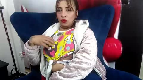 Snapshot of amelie01bronw chatting on January 17, 2025, 5:00 am amelie brown online show from January 17, 2025, 5:00 am