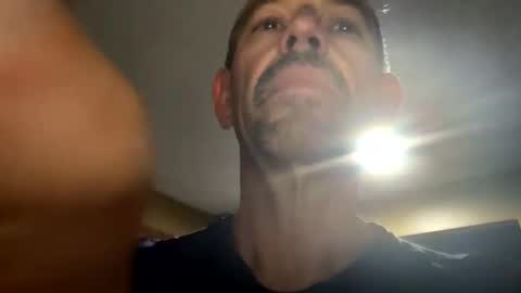 Snapshot of american_ron chatting on February 11, 2026, 2:05 am american_ron online show from February 11, 2026, 2:05 am