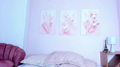 Snapshot of amiiclark chatting on February 2, 2026, 7:23 pm AmiiClark online show from February 2, 2026, 7:23 pm