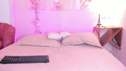 Snapshot of amiiclark chatting on February 8, 2026, 7:06 pm AmiiClark online show from February 8, 2026, 7:06 pm