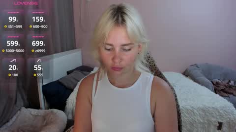 Snapshot of amymilson chatting on September 29, 2025, 1:16 pm amymilson online show from September 29, 2025, 1:16 pm