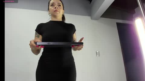 Snapshot of ana_spencerr chatting on February 20, 2026, 11:11 am Ana online show from February 20, 2026, 11:11 am