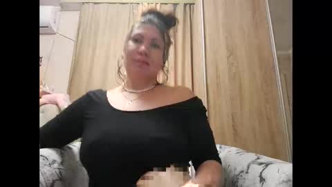 Snapshot of anabellovee chatting on February 26, 2026, 3:00 pm ANABELLOVEE online show from February 26, 2026, 3:00 pm