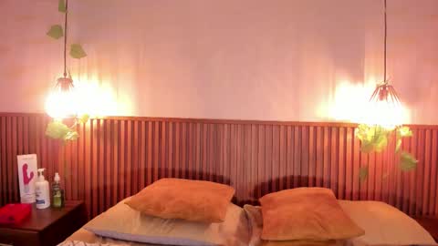 Anna online show from February 25, 2026, 5:22 pm