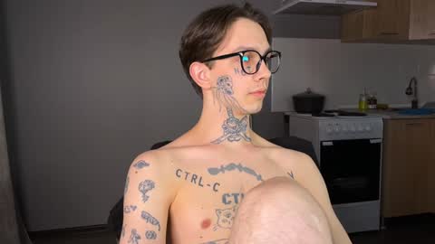 Snapshot of anahori_simon chatting on December 28, 2024, 9:30 pm simon online show from December 28, 2024, 9:30 pm