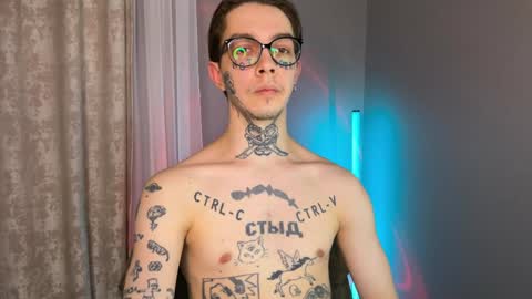 Snapshot of anahori_simon chatting on January 4, 2025, 6:09 pm simon online show from January 4, 2025, 6:09 pm