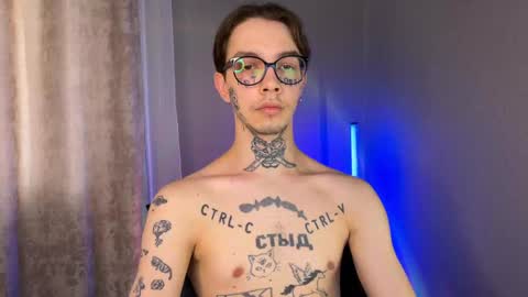 Snapshot of anahori_simon chatting on January 5, 2025, 8:22 am simon online show from January 5, 2025, 8:22 am