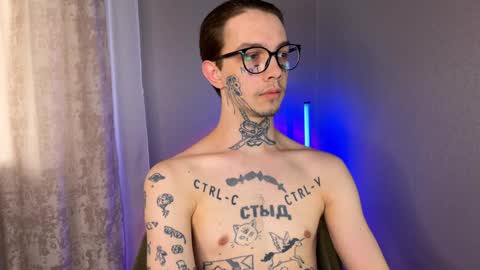 Snapshot of anahori_simon chatting on January 8, 2025, 11:32 am simon online show from January 8, 2025, 11:32 am