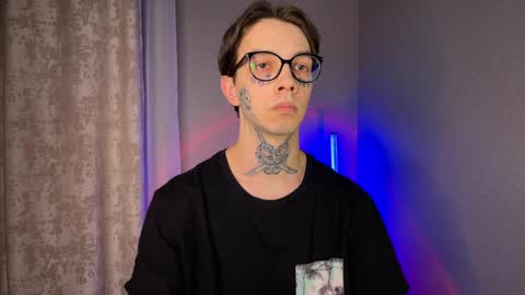 Snapshot of anahori_simon chatting on January 14, 2025, 2:32 pm simon online show from January 14, 2025, 2:32 pm