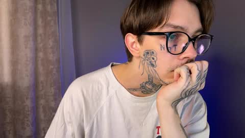 Snapshot of anahori_simon chatting on January 22, 2025, 6:52 am simon online show from January 22, 2025, 6:52 am