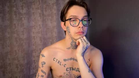 Snapshot of anahori_simon chatting on February 11, 2025, 1:31 am simon online show from February 11, 2025, 1:31 am